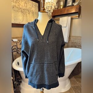 Under Armour Dark Gray Hoodie pullover size medium